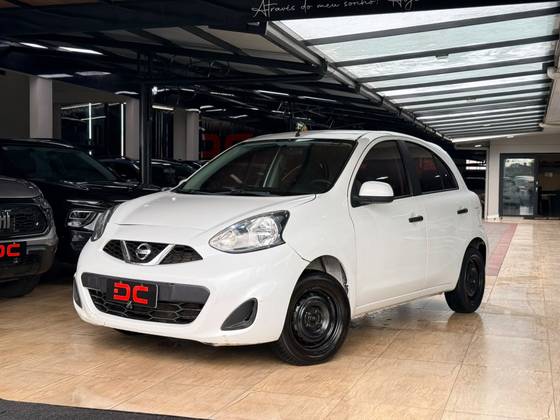 NISSAN MARCH 1.0 S 16V FLEX 4P MANUAL NISSAN MARCH 1.0 S 16V FLEX 4P MANUAL